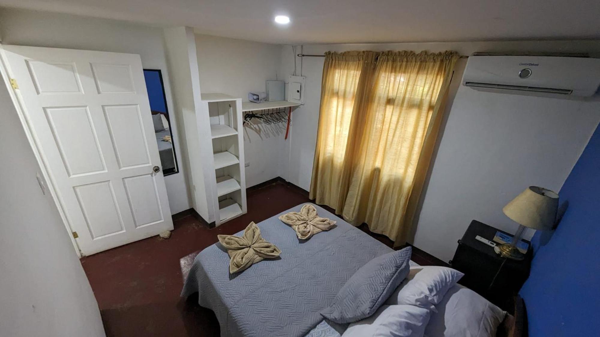 Iguana Street Houses โกโก ภายนอก รูปภาพ